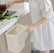 厨房壁挂式垃圾桶塑料垃圾桶家用高颜值卫生间浴室带盖悬挂式翻盖